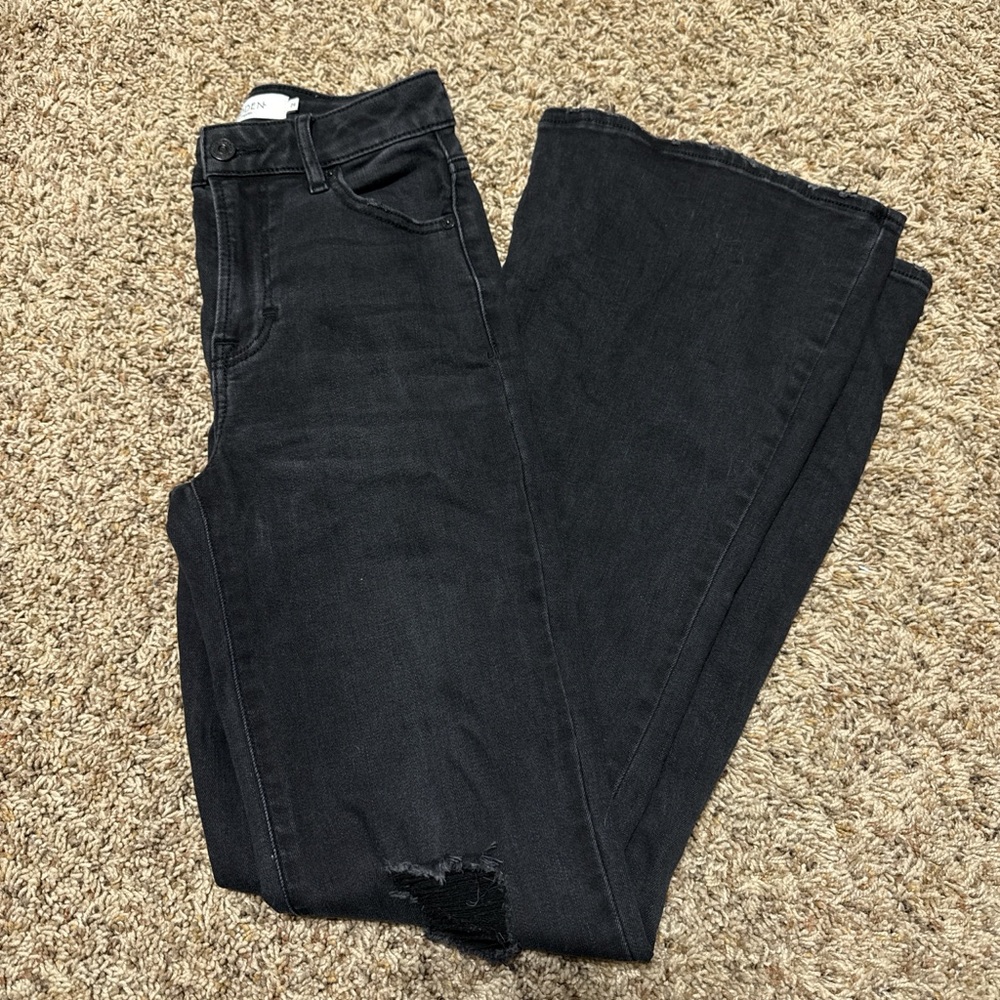 Elegant Black Flare Jeans